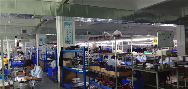 ���͏S����ν���������e܇(ch��)�g����ͨ�L(f��ng)��������